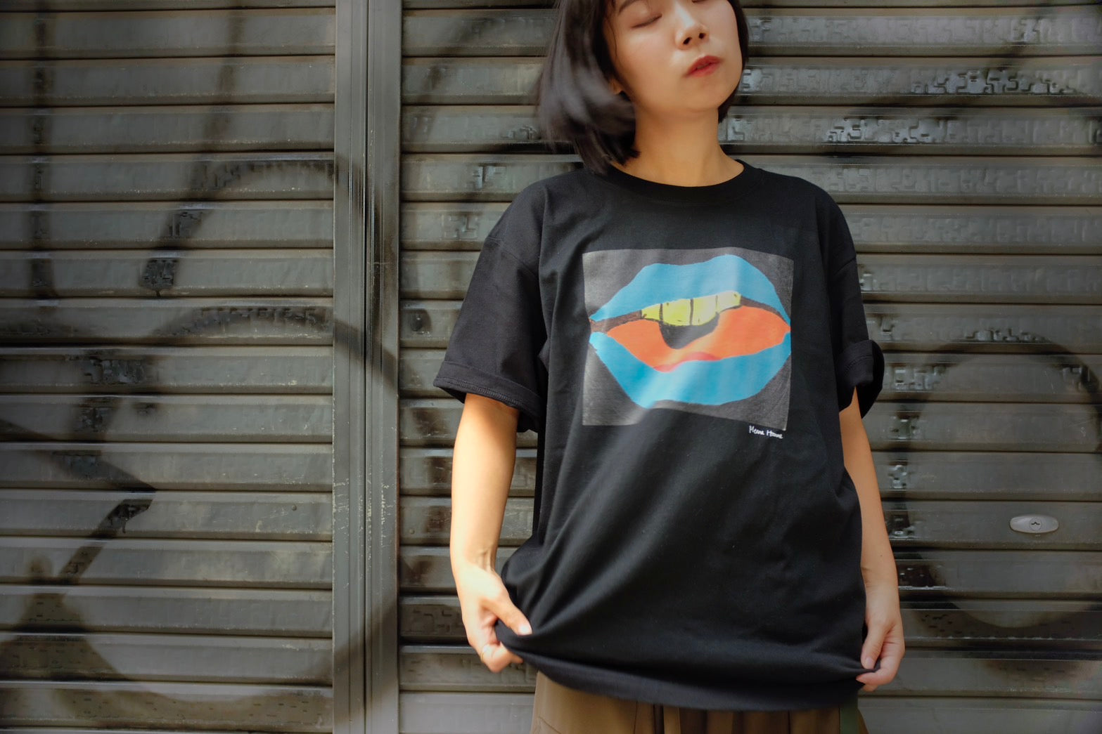 Meena Hirama T-shirt (Black) – Bombori Studio - Koji Nakamura